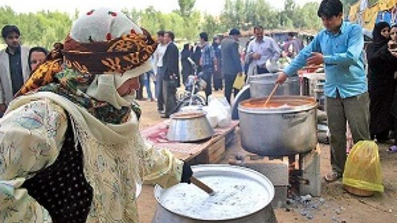 رقابت سر آشپزهای ۱۲ استان در جشنواره آش شهرستان نیر