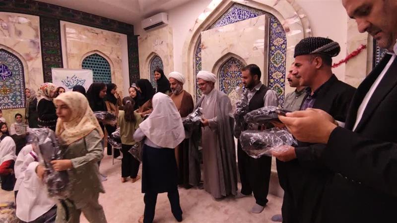اهدای بیش از ۲ هزار کیف و لوازم‌التحریر به دانش‌آموزان نیازمند کردستانی