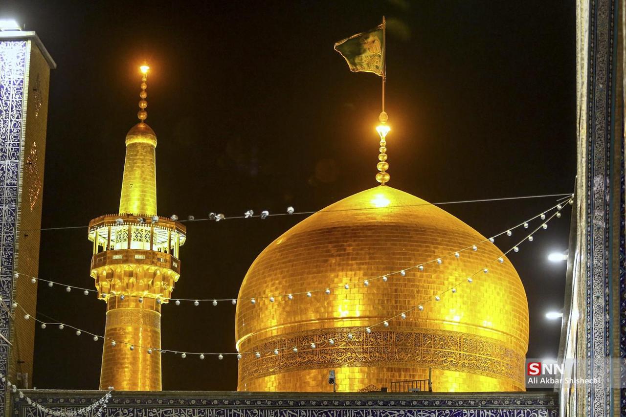 عکس/ حرم امام رضا(ع) در شب میلاد پیامبر اکرم(ص)