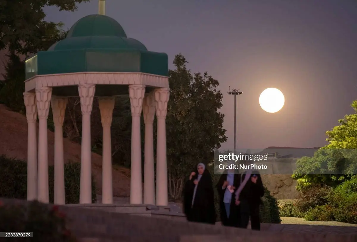 از برج ایفل تا اهرام مصر در ملایر