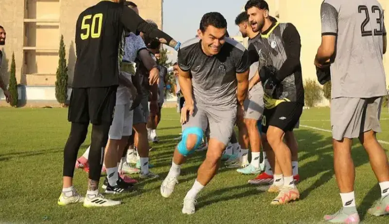 مدافع ازبک استقلال استوک پوشید