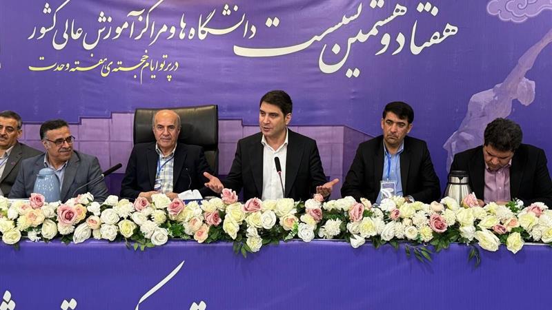 استاندار: کردستان نماد وحدت امت اسلامی است