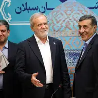 رئیس‌جمهور اردبیل را به مقصد تهران ترک کرد