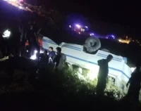 واژگونی مینی‌بوس در «گردنه چری» ۱۹ کشته و زخمی برجا گذاشت