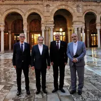 عکس/ بازدید وزیر خارجه با همتای تونسی از مسجد جامع الزیتونه 