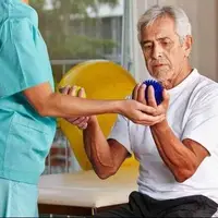 کاهش سفتی عضلات و قوز کمر در مبتلایان به پارکینسون
