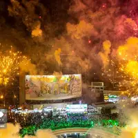عکس/ میدان ولیعصر(عج) در جشن ولادت پیامبر(ص) نورباران شد