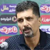 حسینی: نباید مقابل تراکتور اشتباه کنیم