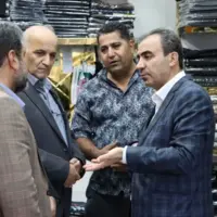 عکس/ بازدید میدانی مدیرکل صمت از بازار نوشت‌افزار همدان