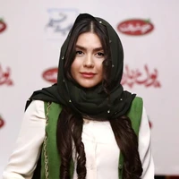 آزاده زارعی : توان مادر شدن را در خودم نمی‌بینم! 