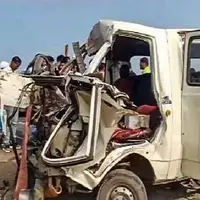 ۸ کشته در برخورد کامیون با هندی‌ها