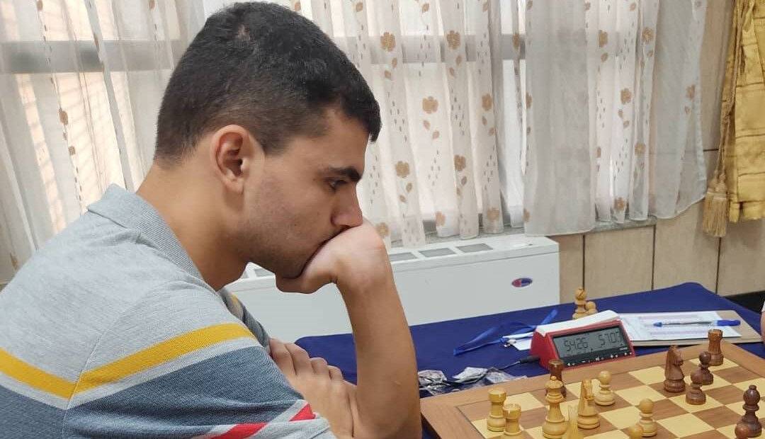پورآقابالا قهرمان شطرنج برق‌آسای مردان کشور شد  
