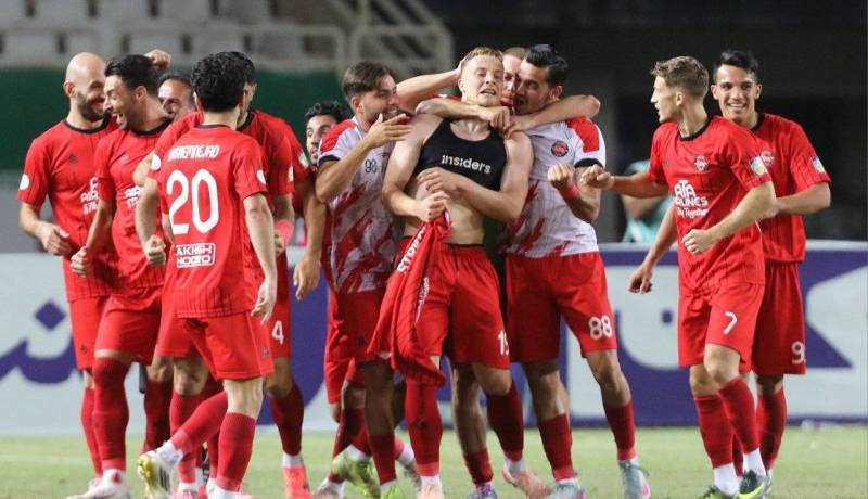 شباب‌الاهلی هوادارانش را برای تراکتور فراخواند