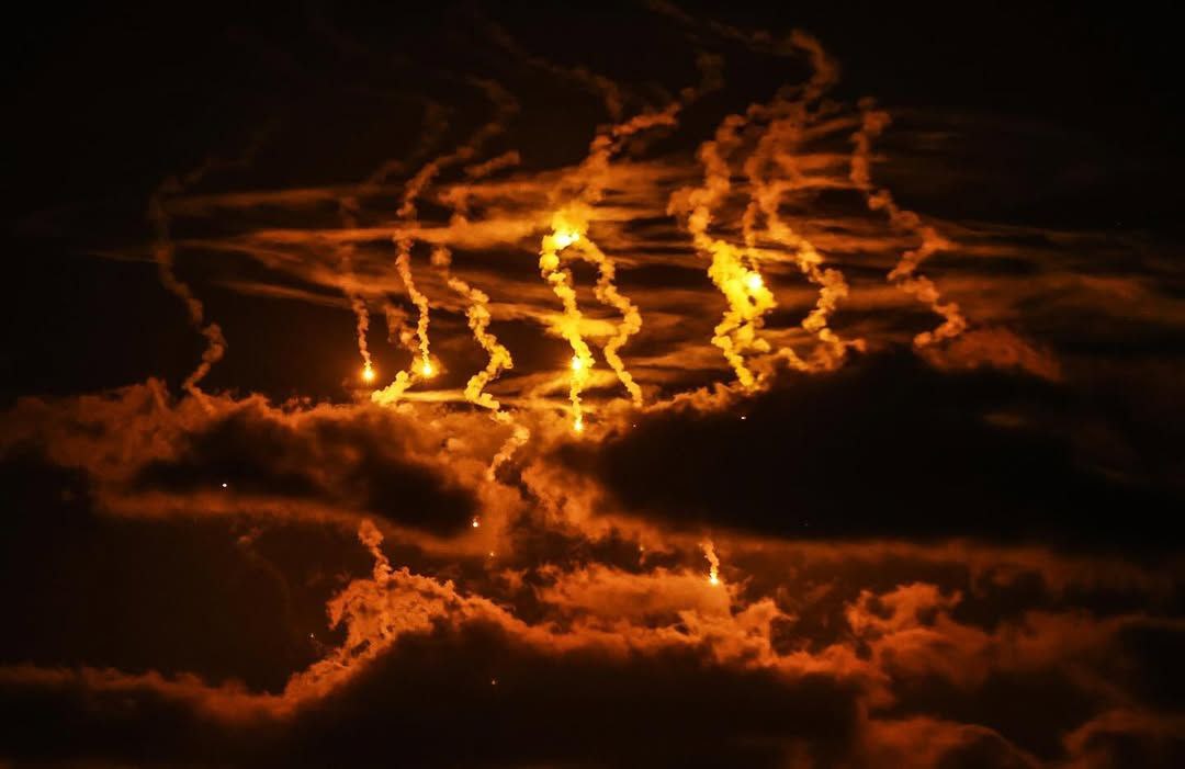 آسمان غزه درپی حملات شبانه اسرائیل 