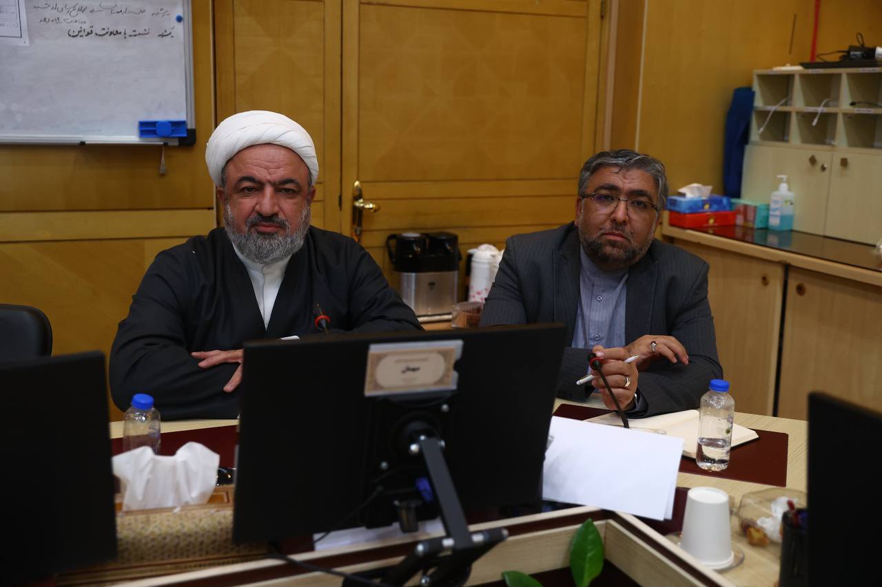 عکس/ نشست اضطراری کمیسیون امنیت ملی با حضور وزیر امور خارجه