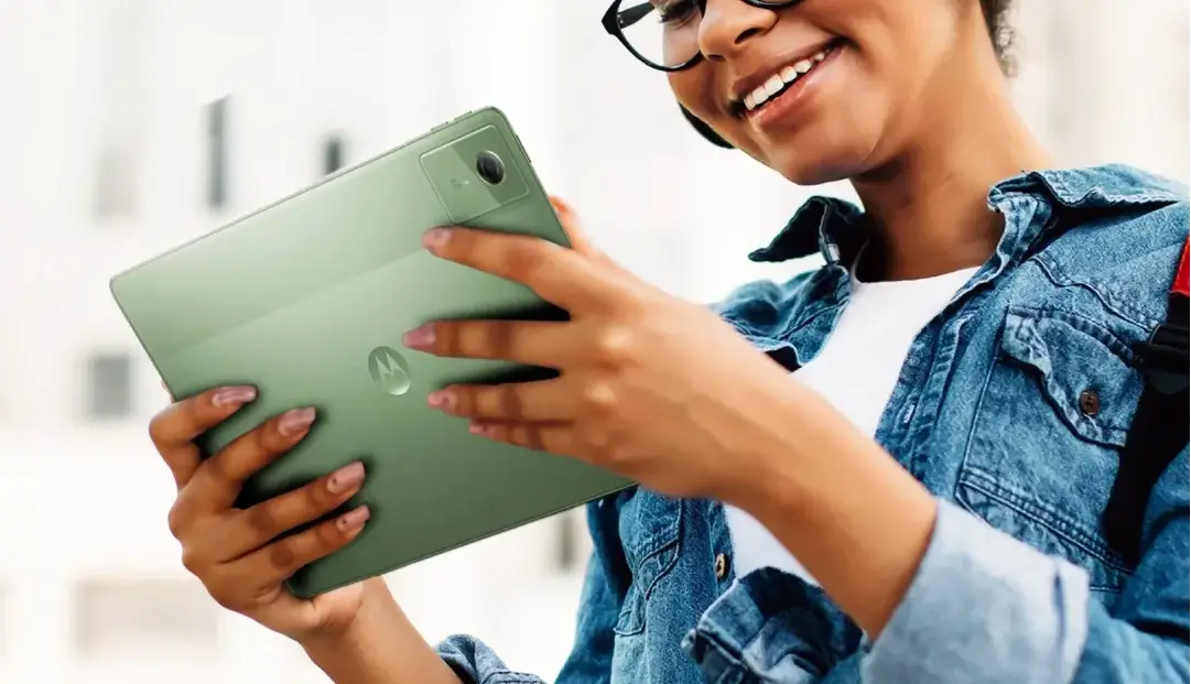 باریک‌ترین و سبک‌ترین تبلت 5G میان‌رده دنیا با نمایشگر ۱۱ اینچ رونمایی شد