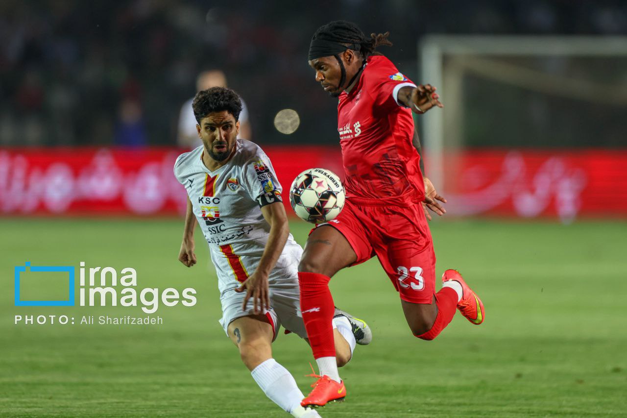 عکس/ ​​​​​​​لیگ برتر فوتبال بازی پرسپولیس و فولاد 
