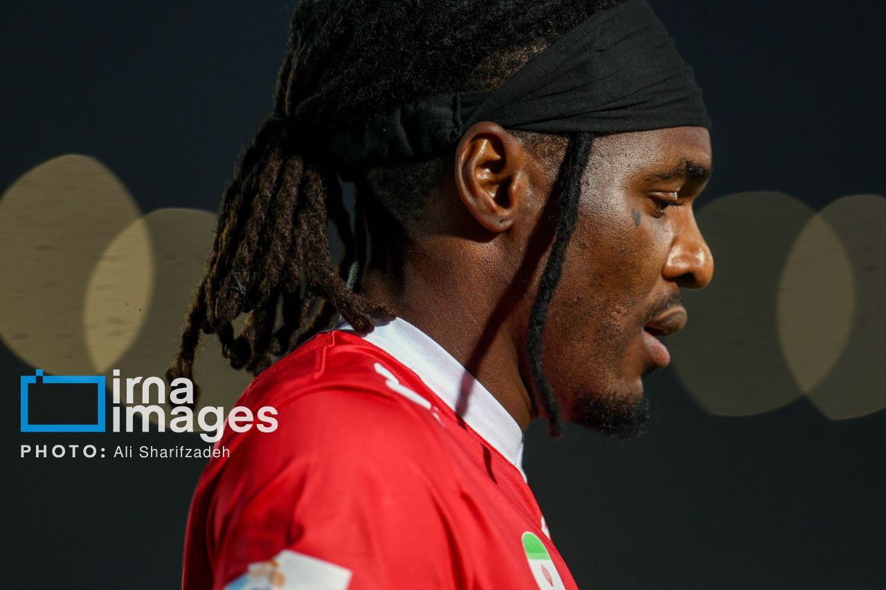 عکس/ ​​​​​​​لیگ برتر فوتبال بازی پرسپولیس و فولاد 