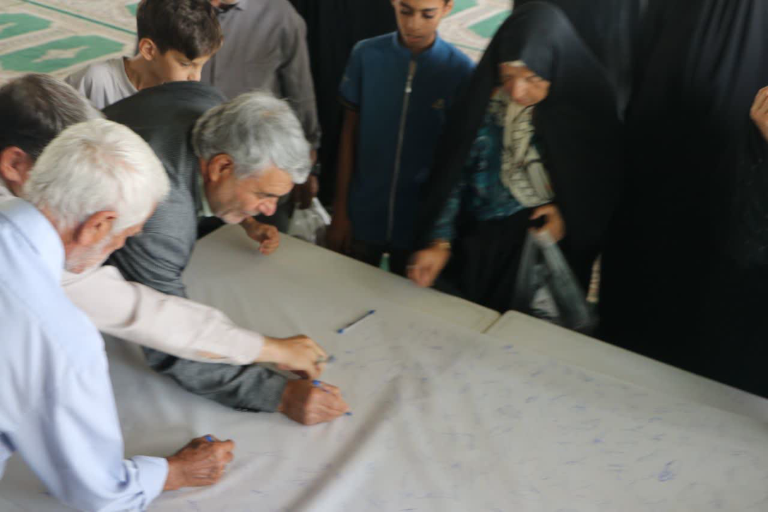 امضای طومار برای ابقای امام‌جمعه رفسنجان