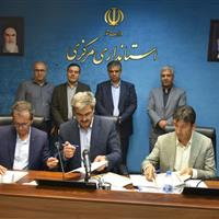 تفاهم‌نامه سه‌جانبه توسعه نیروگاه‌های خورشیدی بامی در اراک امضا شد
