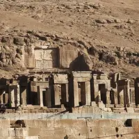 فرونشست هنوز به تخت جمشید نرسیده است