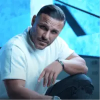 آهنگ «به تو میرسه» از آرمین زارعی