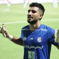 کری سنگین شریفی بعد از گلزنی به استقلال