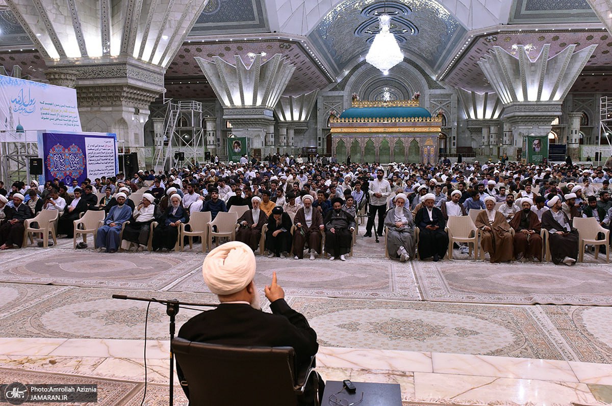  آئین آغاز سال تحصیلی حوزه علمیه استان تهران در حرم امام خمینی 