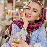 تصویری از جشن تولد 52 سالگی ژیلا صادقی در آمریکا