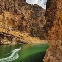 عکسی زیبا از تنگه ای در ایلام