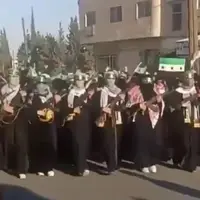 رژه مسلحانه زنان سوری در حمایت از غزه