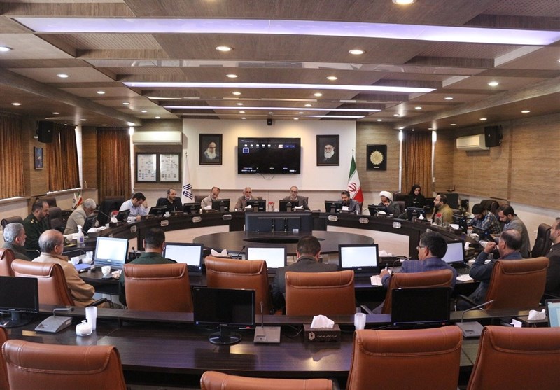 شهردار همدان از شورانشینان کارت زرد گرفت