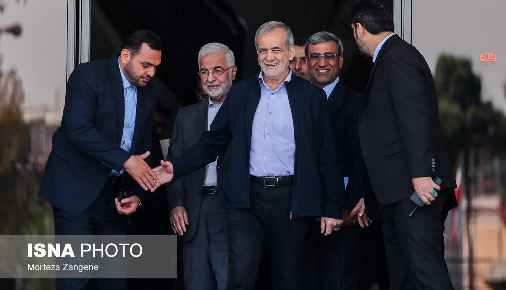 عملکرد اقتصادی مطلوبی نداشته اما پیگیری زندانیان سیاسیاش عالیه!