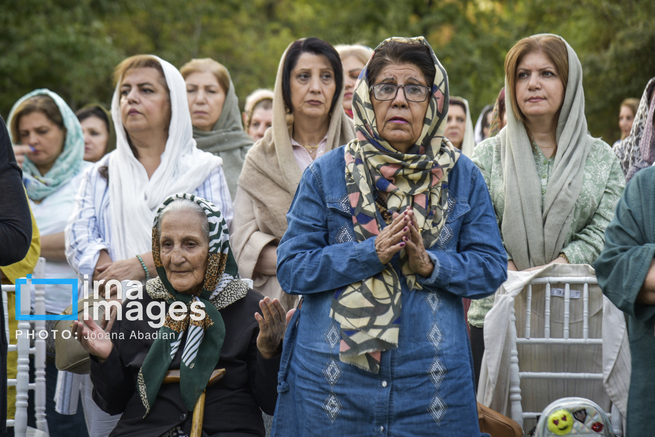 عکس/ مراسم بزرگداشت صلیب مقدس