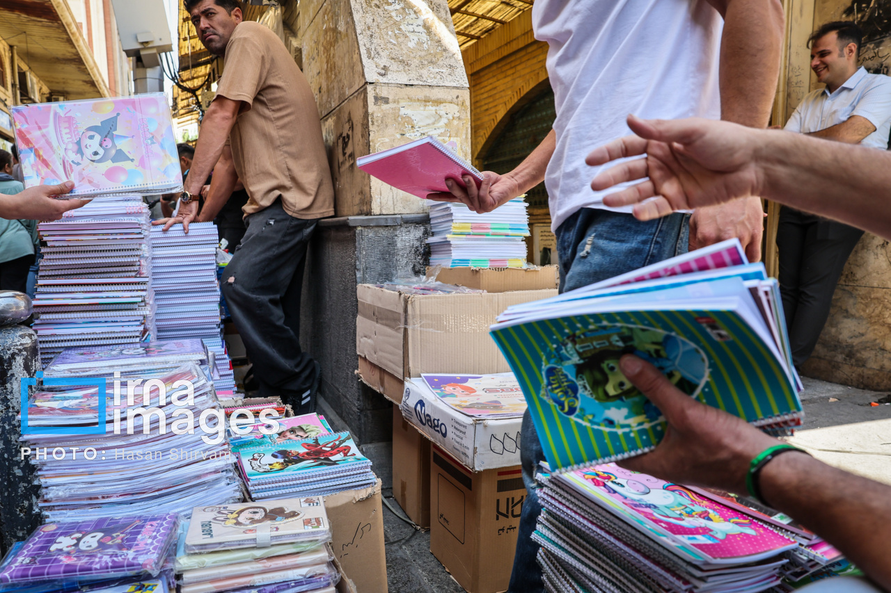 عکس/ بازار نوشت افزار در آستانه آغاز سال تحصیلی
