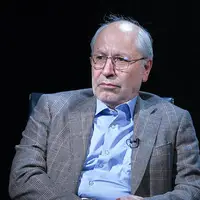 مسعود نیلی: متفکرین اقتصادی دچار سردرگمی هستند
