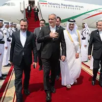 عکس/ سفر رئیس جمهور به قطر