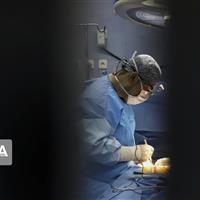 ۳۰ هزار پزشک عمومی طبابت نمی‌کنند/به فکر تربیت پزشک متخصص باشیم