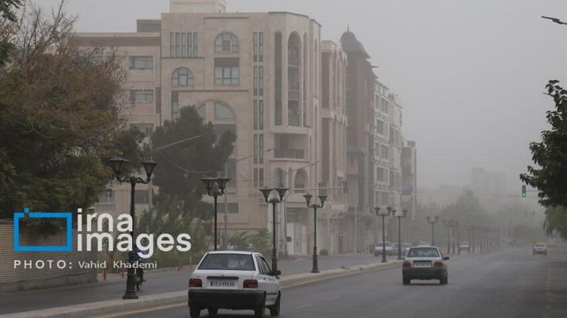 نفس خراسانشمالی محبوس در غبار «قرهقوم» ترکمنستان