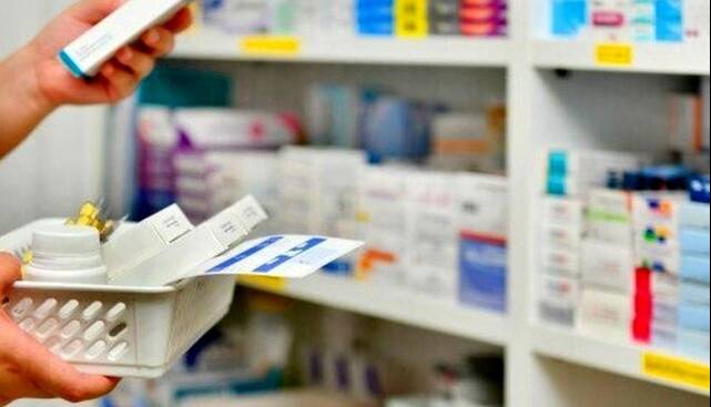 داروخانه‌ها اجازه پس گرفتن دارو از بیمار را ندارند