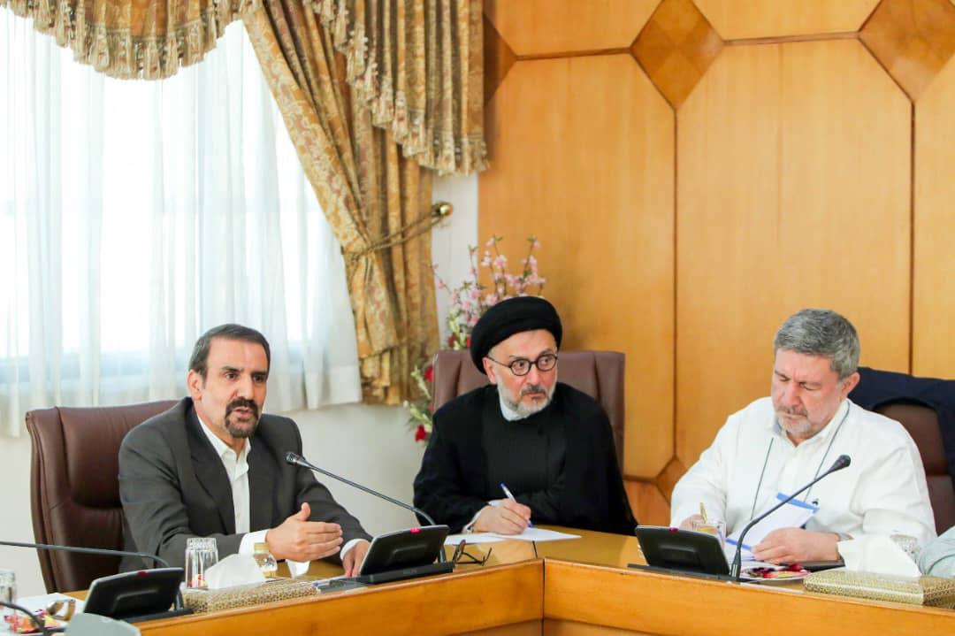 ابطحی: رفتن پزشکیان به نیویورک لازم است، اما بشرطها و شروطها!