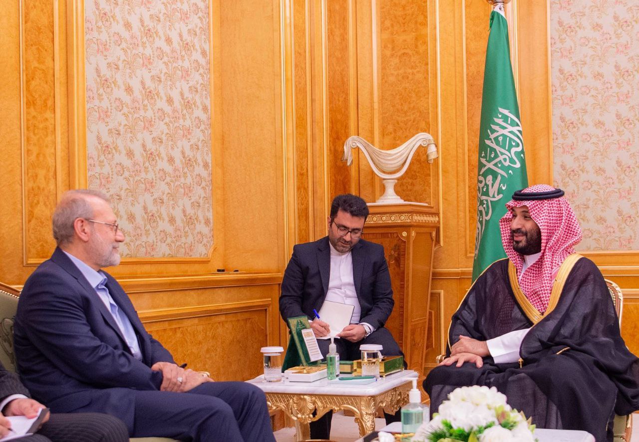 رایزنی لاریجانی و بن سلمان درباره روابط فیمابین و تحولات منطقه