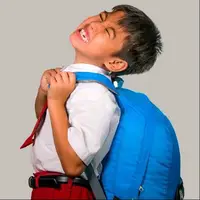 کوله های سنگین، تهدیدی برای سلامت دانش آموزان!