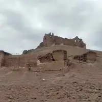 مرمت و احیای دیوار تدافعی دژ تاریخی سمیران