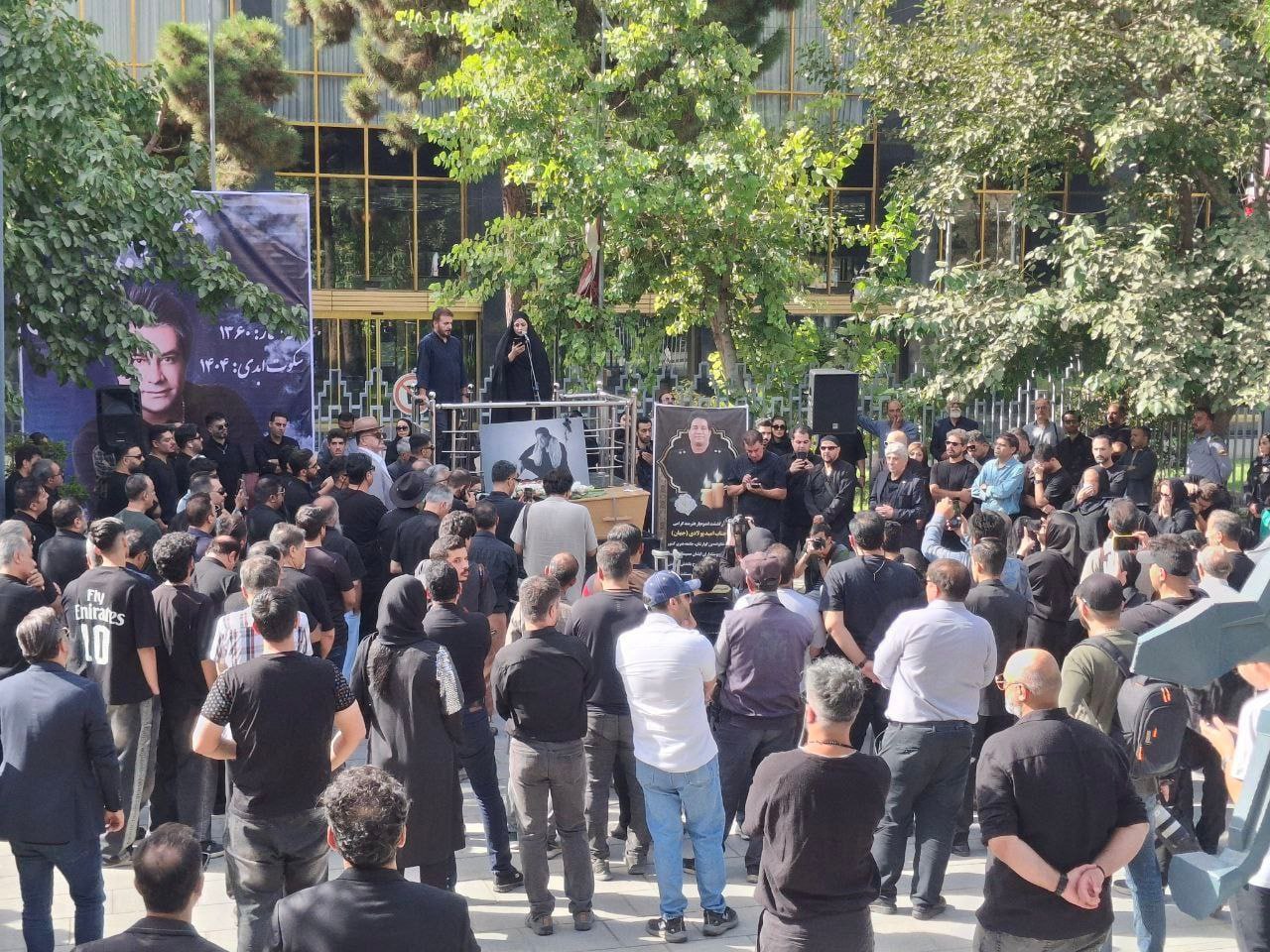 پیکر «امید جهان» رهسپار خانه ابدی شد