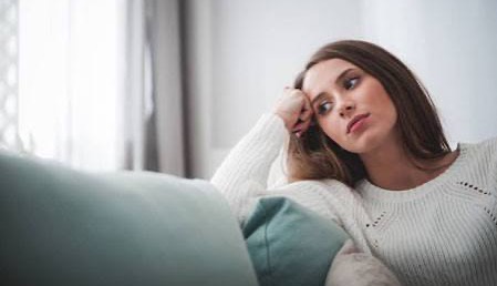 دخترم در بیان احساساتش لنگ میزند