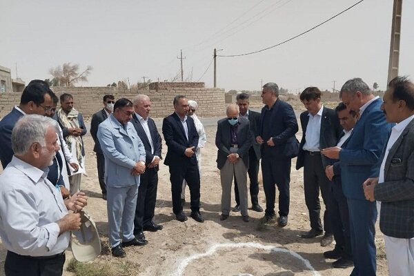کلنگ‌زنی ۲ مدرسه ۳ کلاسه در منطقه سیستان