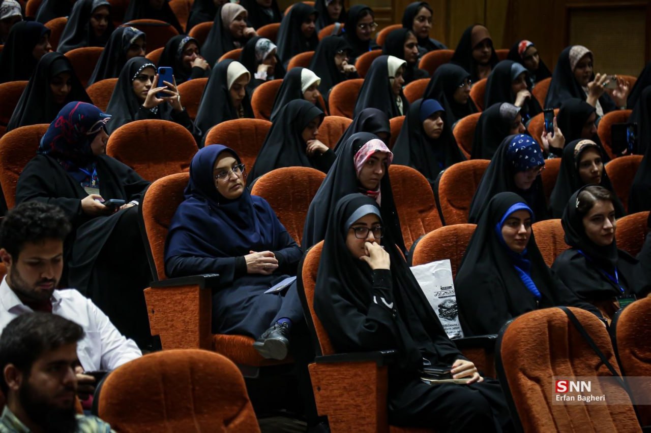 گفتگوی صریح سخنگو دولت چهاردهم با دانشجویان دانشگاه تهران