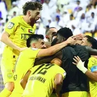 امپراتور با هوادارانش به دنبال شکست استقلال است