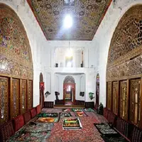 تصاویر منتشر شده از آسیب به حسینیه امینی‌ها قدیمی است